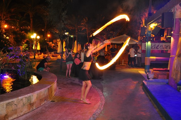 Saturday Night Fever At Edde Sands